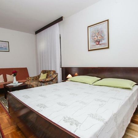 Apartmani Janja Porec Ngoại thất bức ảnh