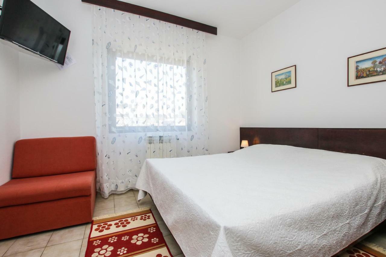 Apartmani Janja Porec Ngoại thất bức ảnh